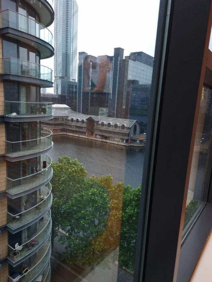 Luxury Waterside Apartment Canary Wharf London Bagian luar foto